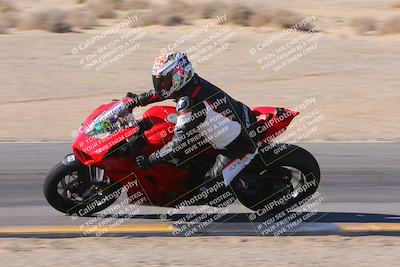 media/Dec-10-2023-SoCal Trackdays (Sun) [[0ce70f5433]]/Turn 9 Inside Set 2 (1115am)/